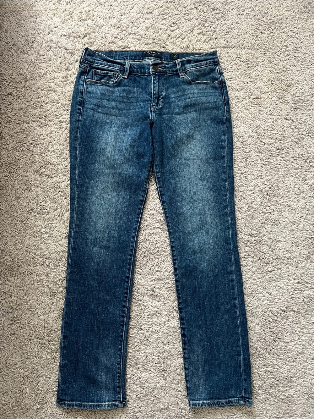 Lucky Brand Mid Rise Straight Sweet Jeans Size 6/28 Medium wash